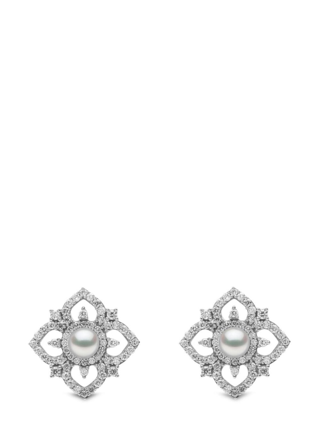 

Серьги Petal из белого золота с жемчугом и бриллиантами Yoko London, серебряный