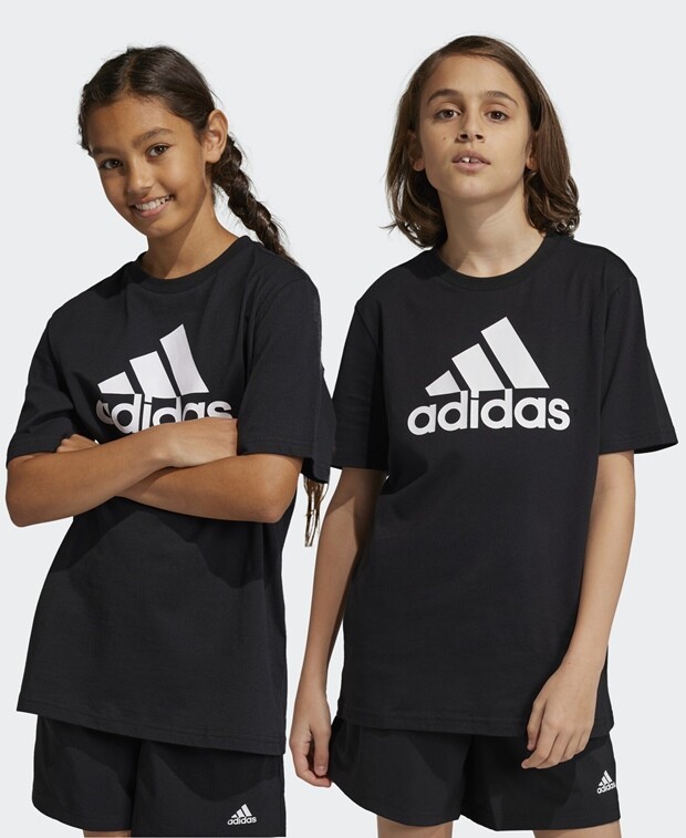 

Футболка adidas, черный