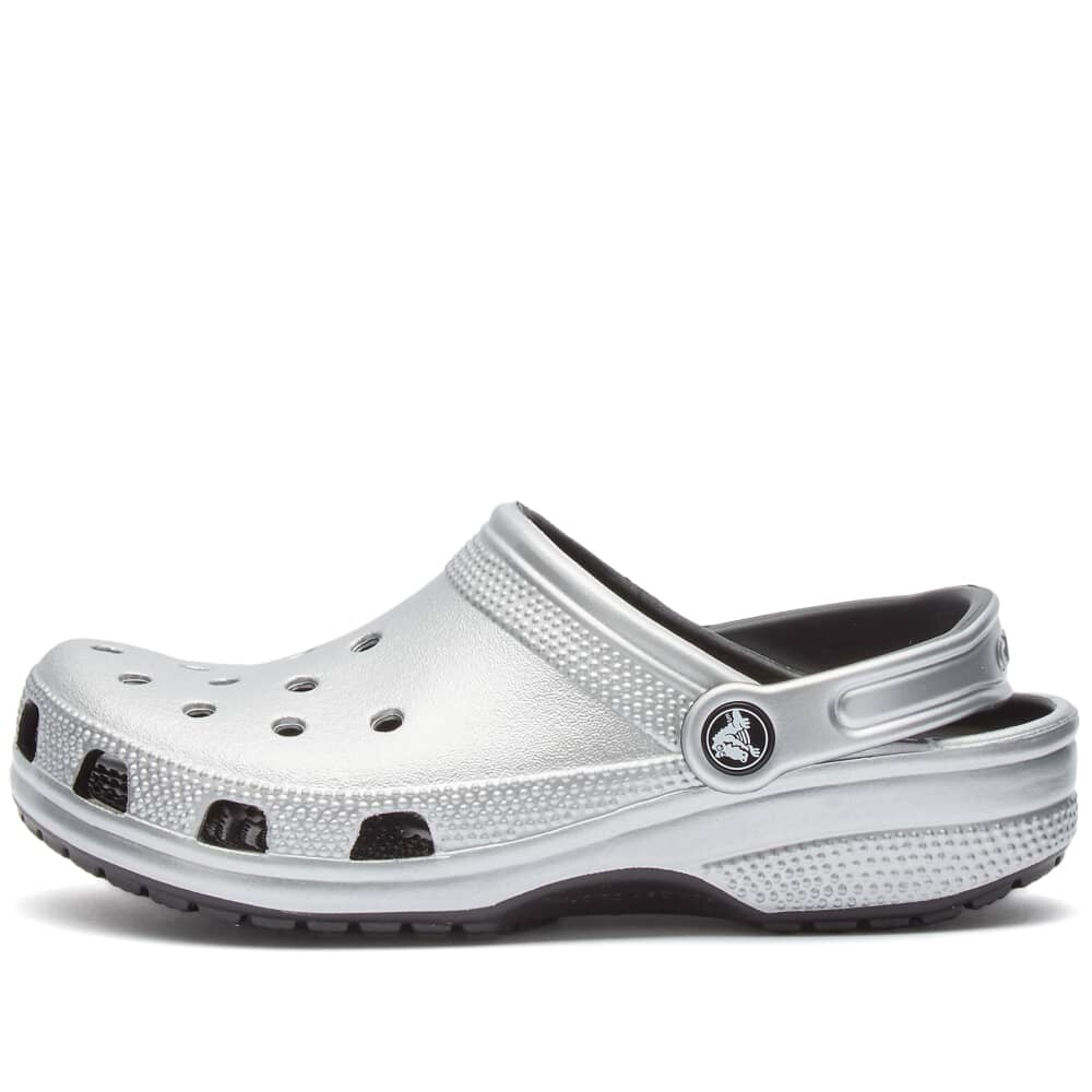 

Классические металлические сабо Crocs
