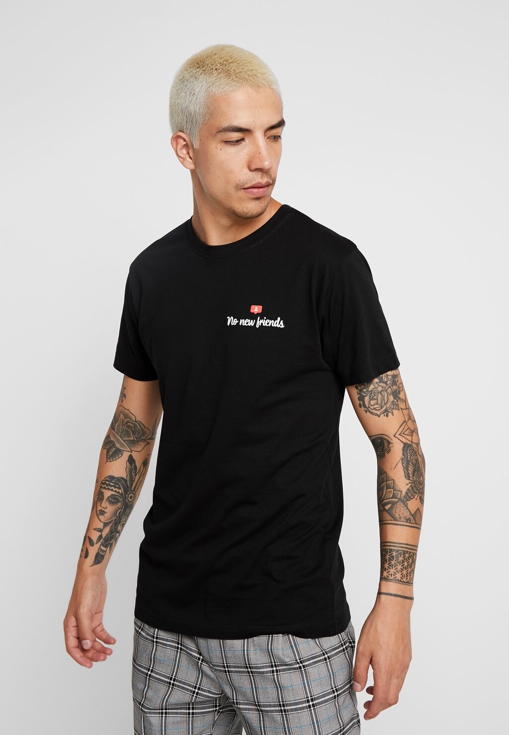 

Футболка с принтом Mister Tee, черный