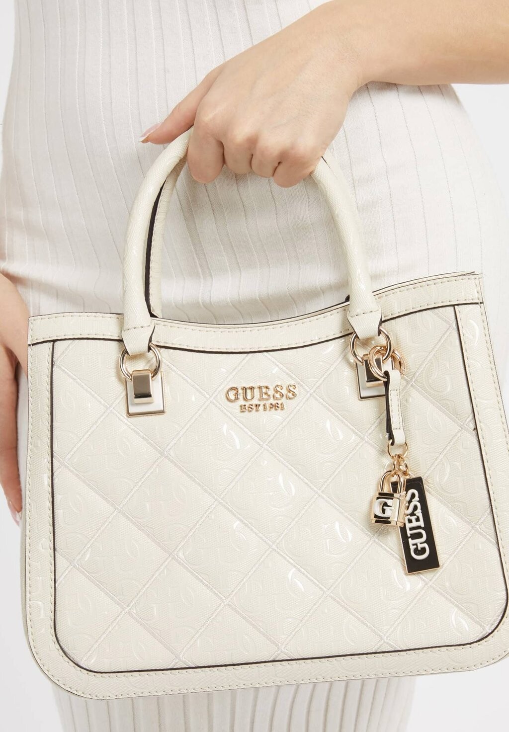 

Сумка Guess