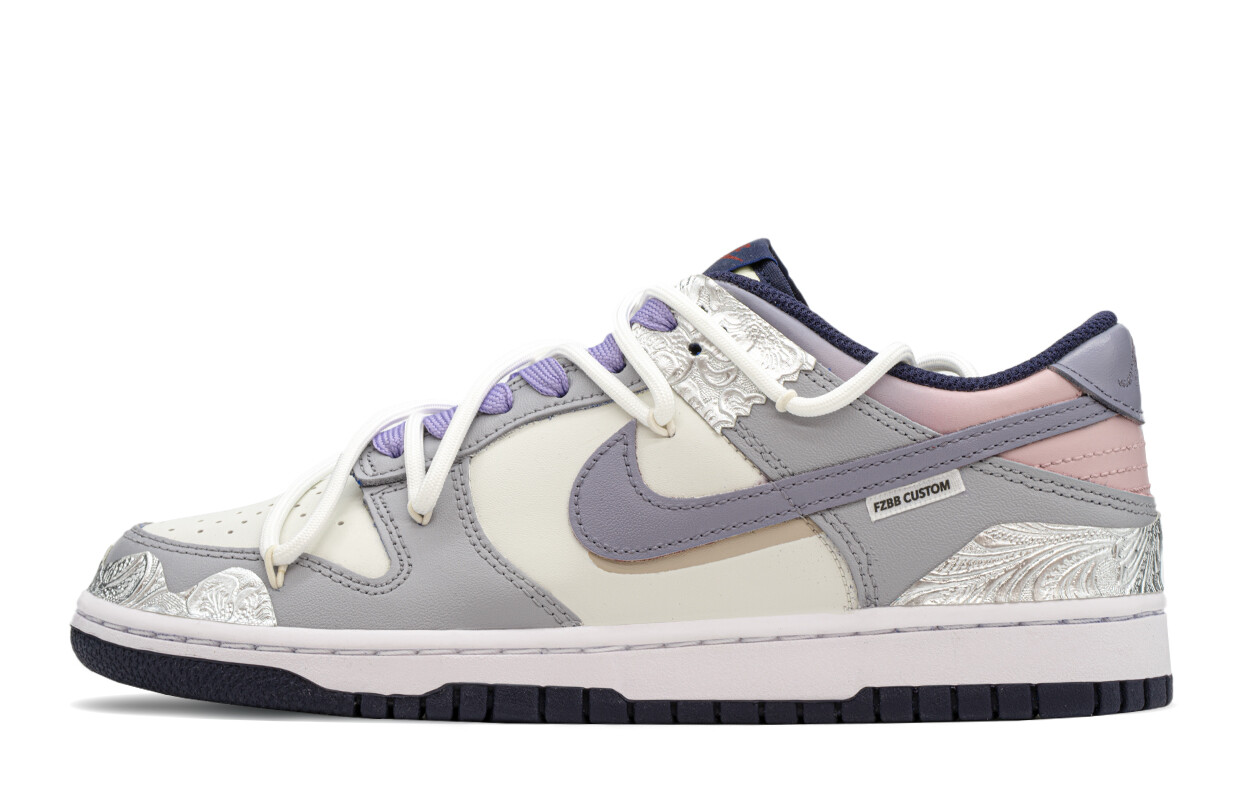 

Кроссовки Nike Dunk Skateboarding Shoes Women's Low-top Beige/Purple/Silver, фиолетовый