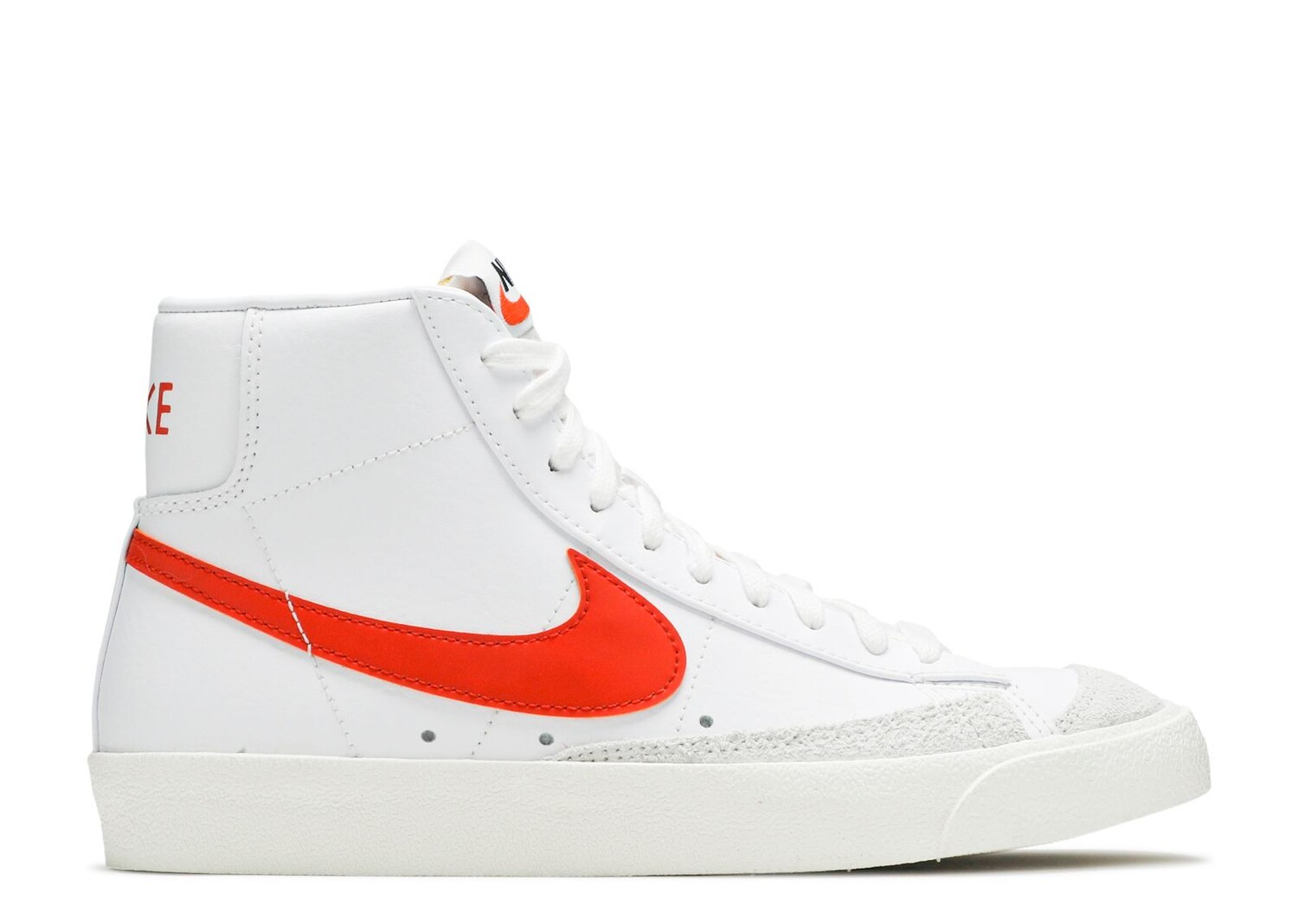 

Кроссовки Nike Blazer Mid '77 Vintage 'White Mantra Orange', белый