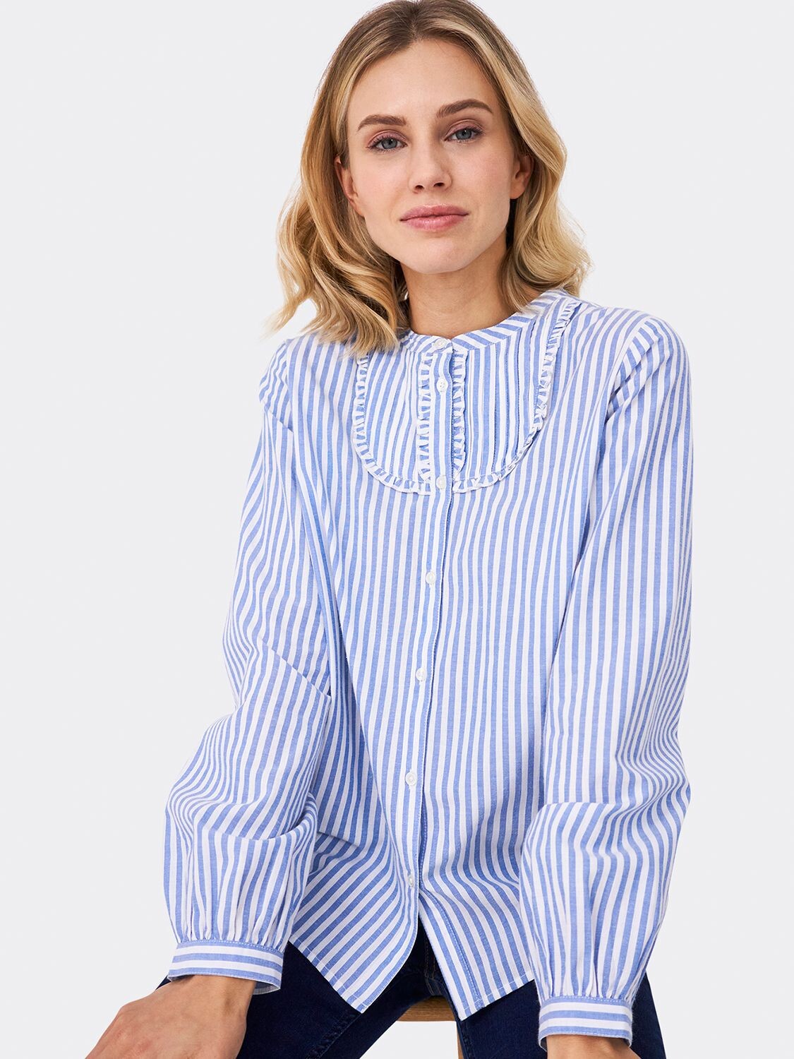 

Рубашка с длинным рукавом в хлопковую полоску Ivy Crew Clothing, средний синий