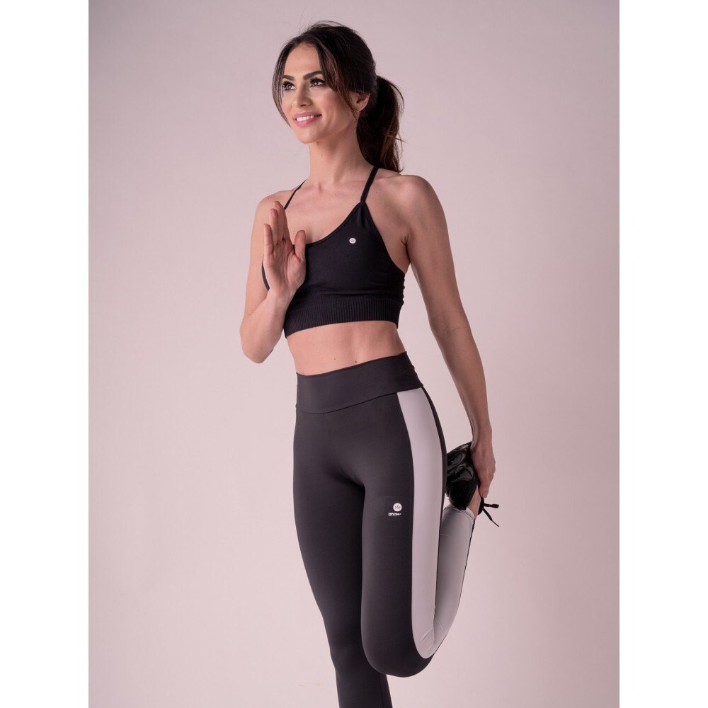 

Леггинсы Anaissa Flow Compression, черный