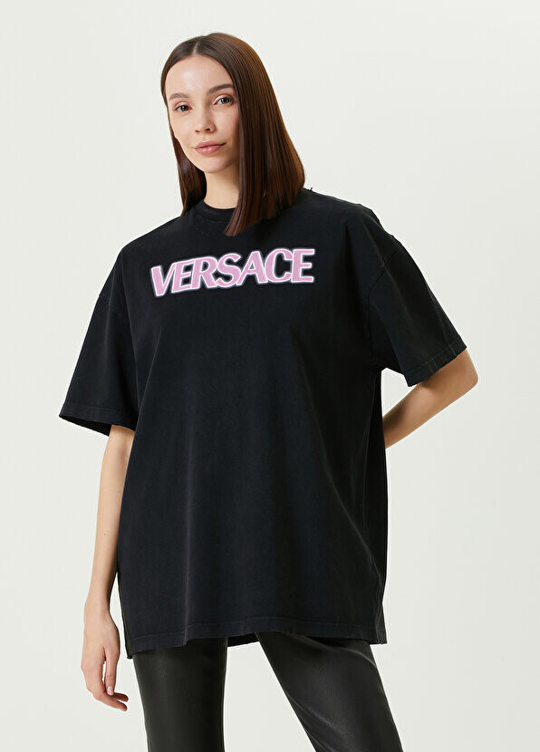 

Черная футболка оверсайз с круглым вырезом и логотипом Versace, Черный