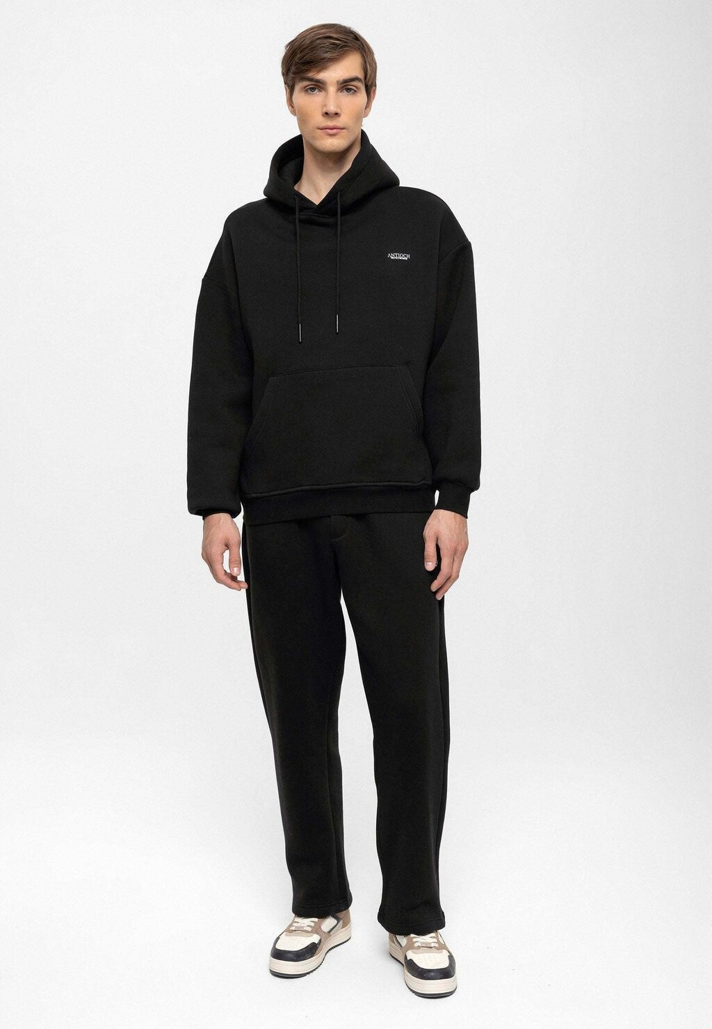 

Спортивный костюм SET Antioch, цвет black