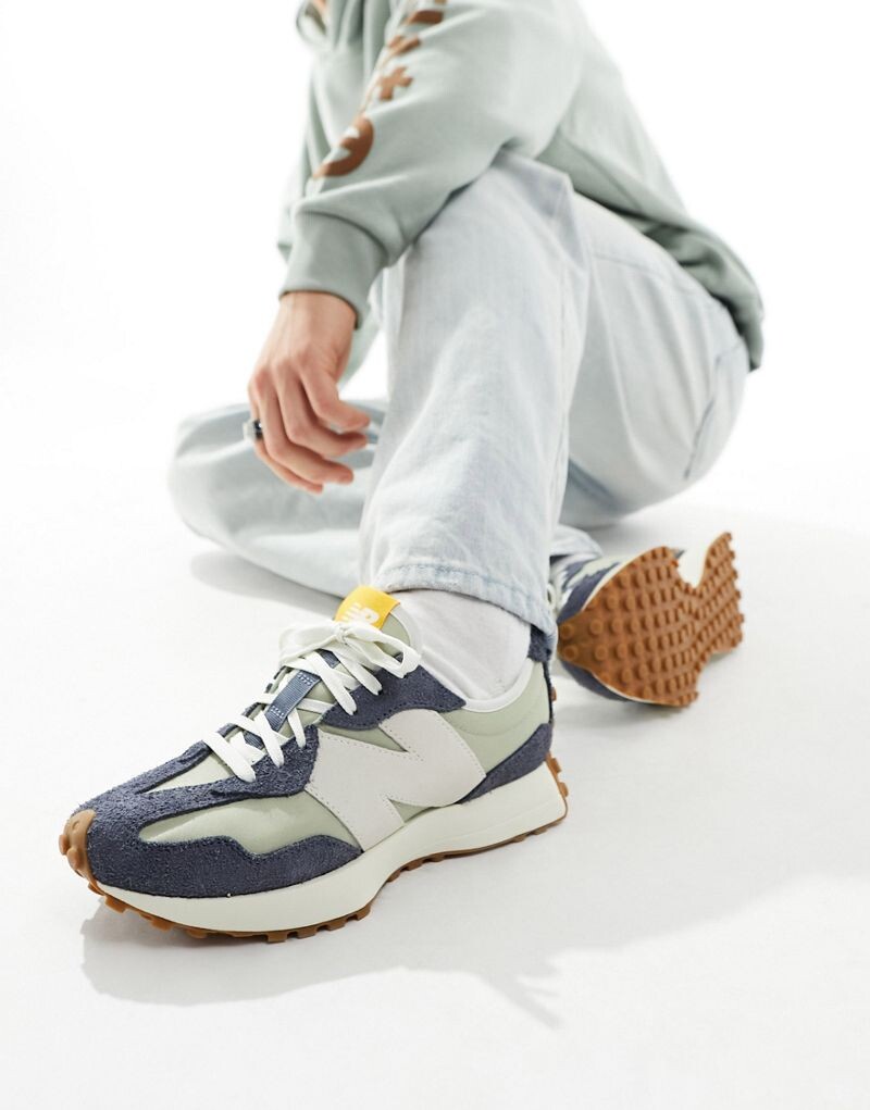

Темно-синие кроссовки New Balance 327