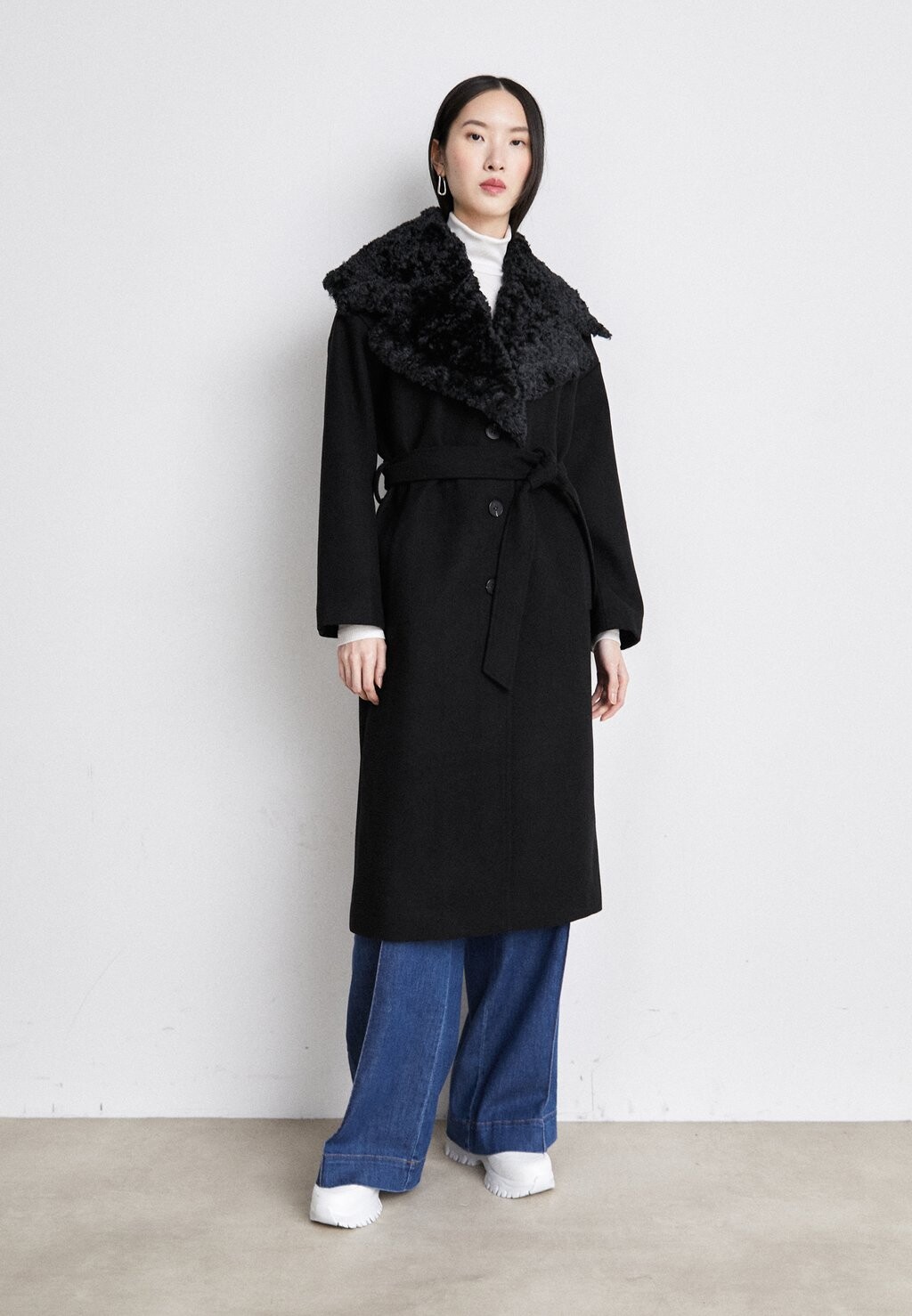 

Классическое пальто DURIOBBJEZZA COAT Bruuns Bazaar, цвет black