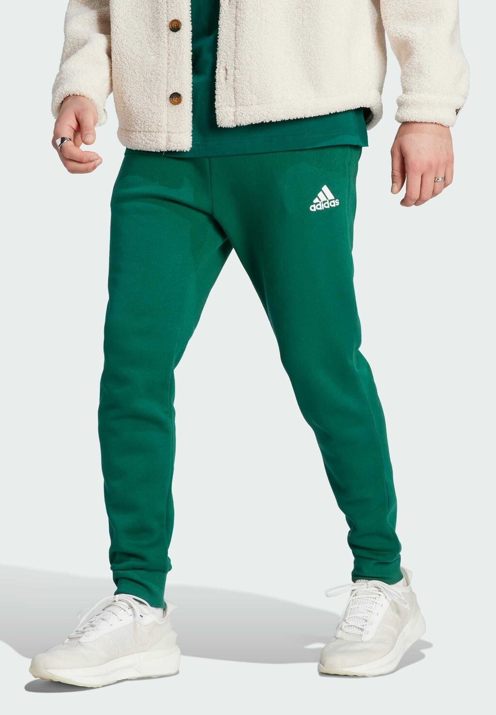 

Спортивные брюки Essentials Tapered adidas Sportswear, цвет collegiate green