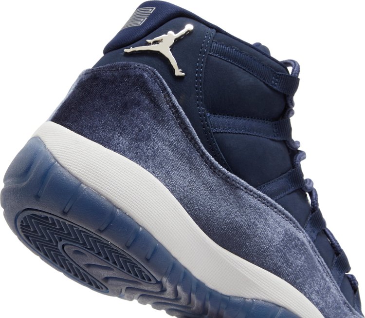 Air jordan cheap 11 blue suede