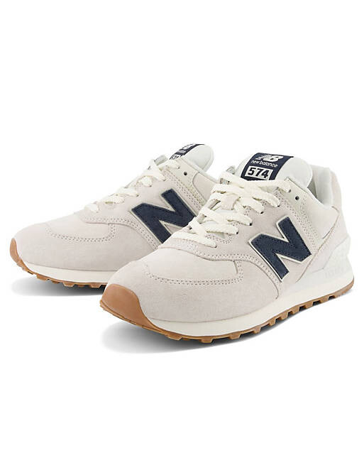 

Серые кроссовки New Balance 574