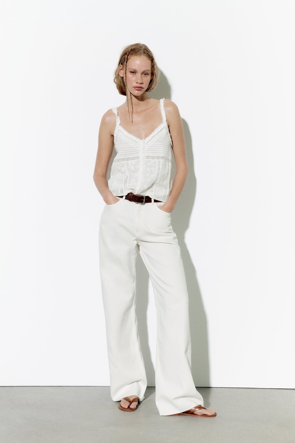 

Топ с вышивкой ZARA, устричный белый