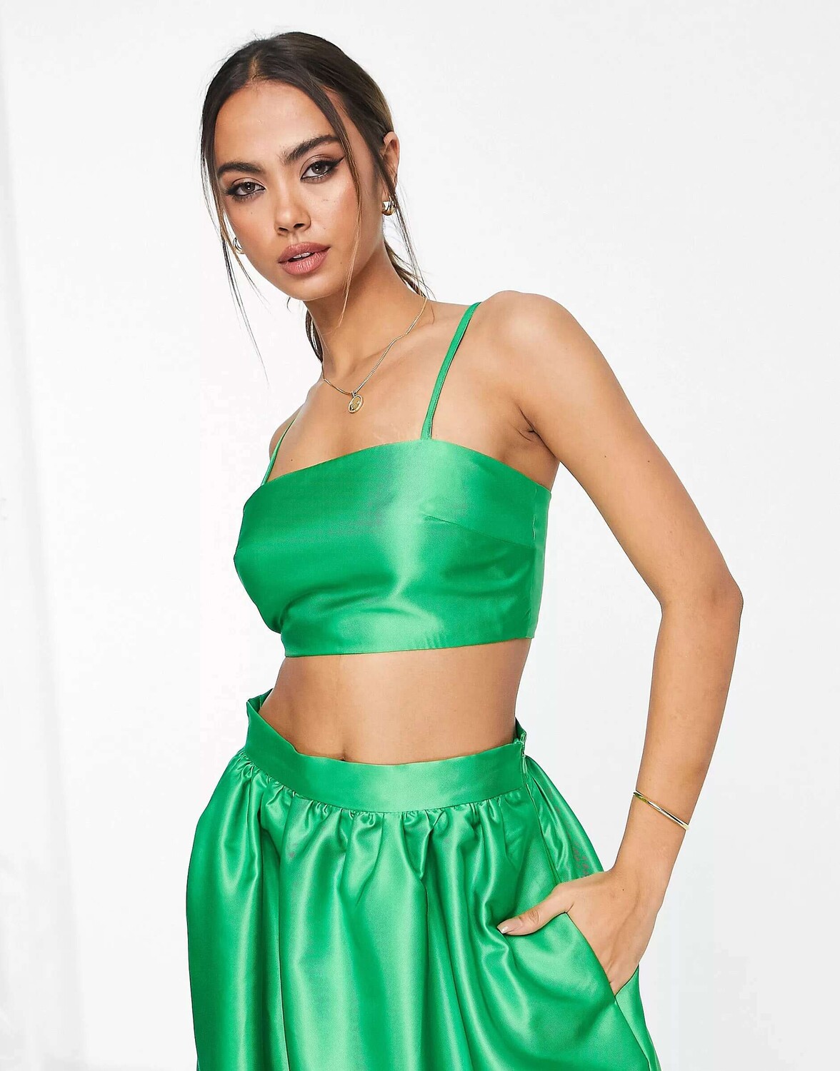 

Зеленый укороченный топ с квадратным вырезом River Island
