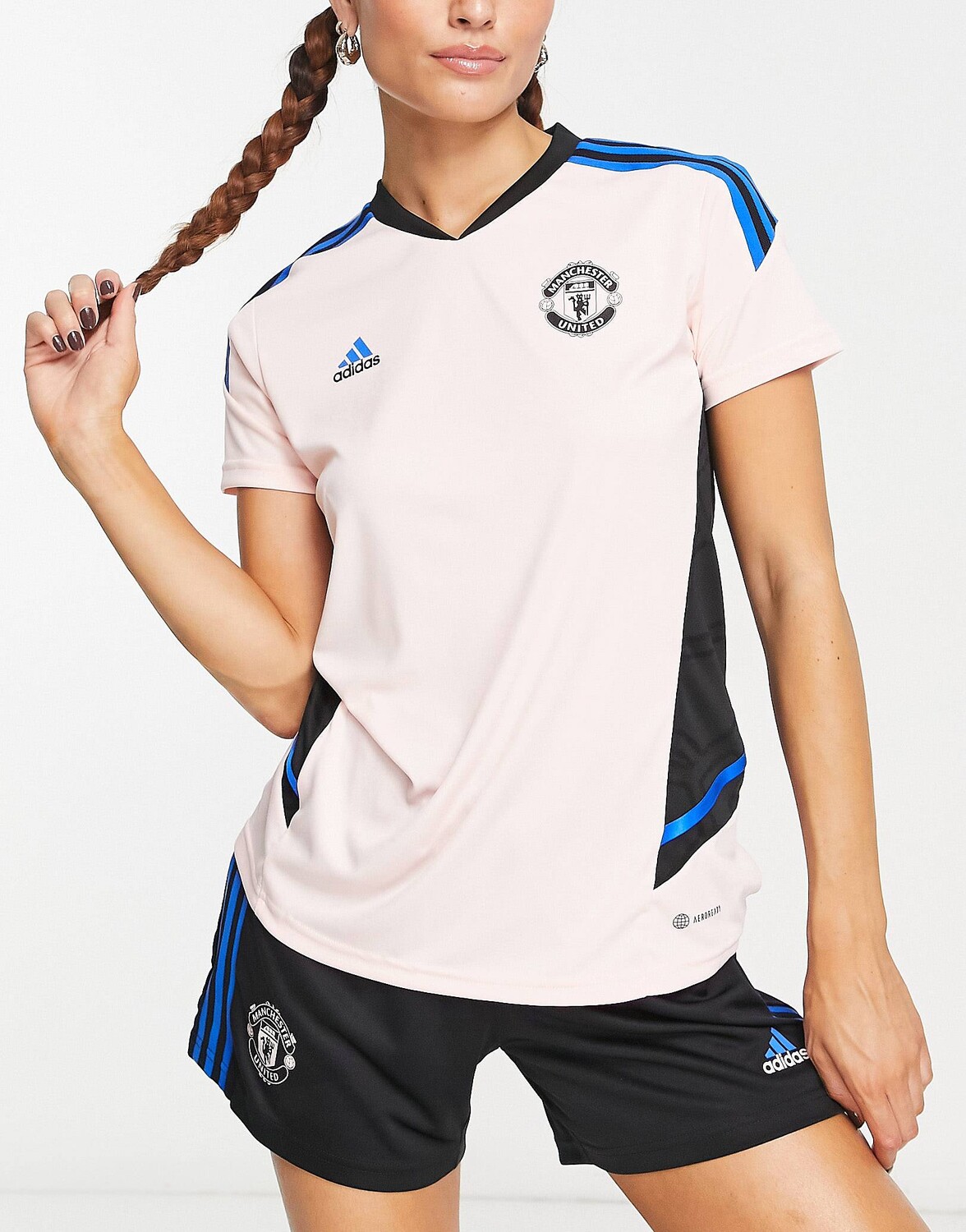 

Розовая тренировочная футболка adidas Football Manchester United