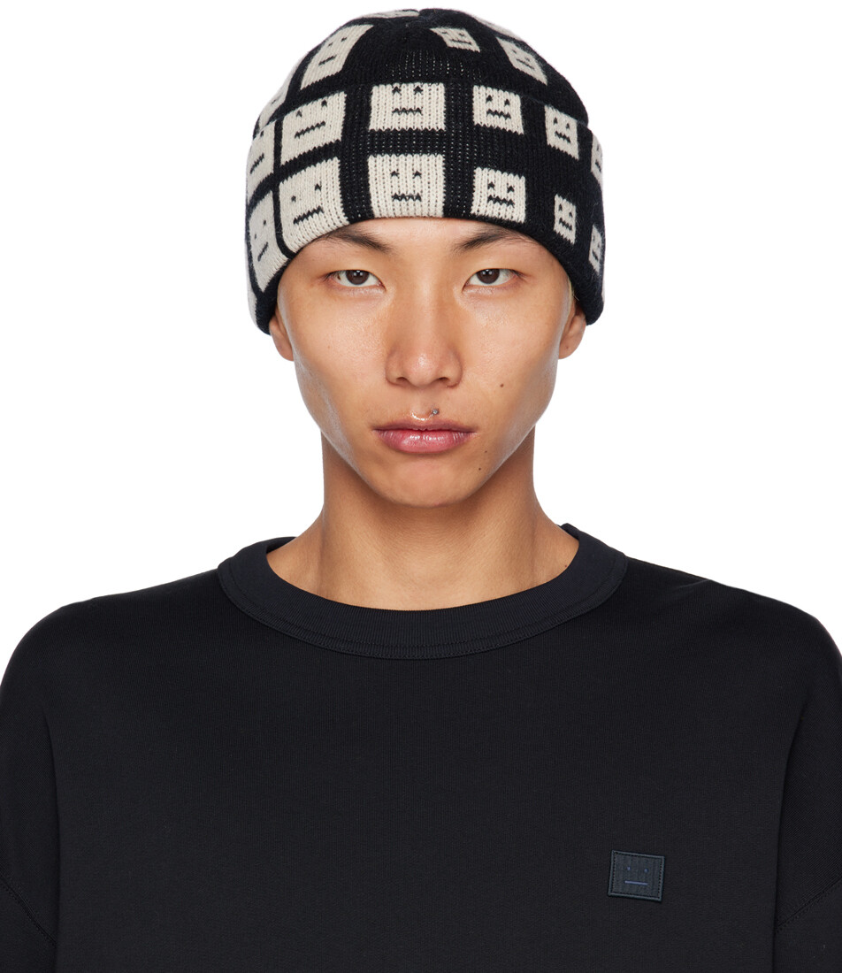 

Черно-бежевая вязаная шапка Acne Studios