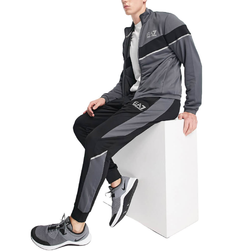 

Спортивный костюм Armani EA7 Funnel Neck Zip, серый/черный