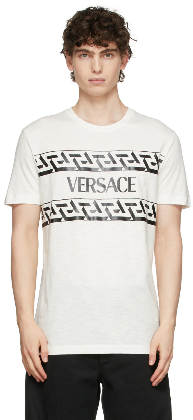 

Белая футболка с монограммой и логотипом Versace