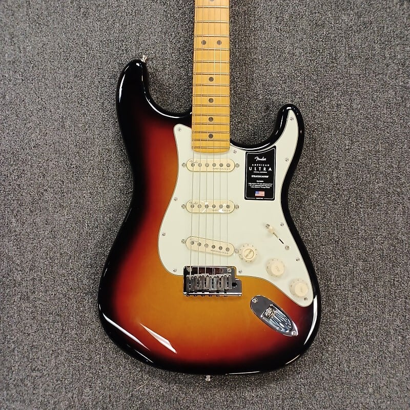 

Fender American Ultra Stratocaster - Ultraburst