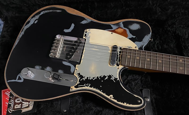 

Гитара Fender Joe Strummer Telecaster Limited Edition Relic, чёрный/белый