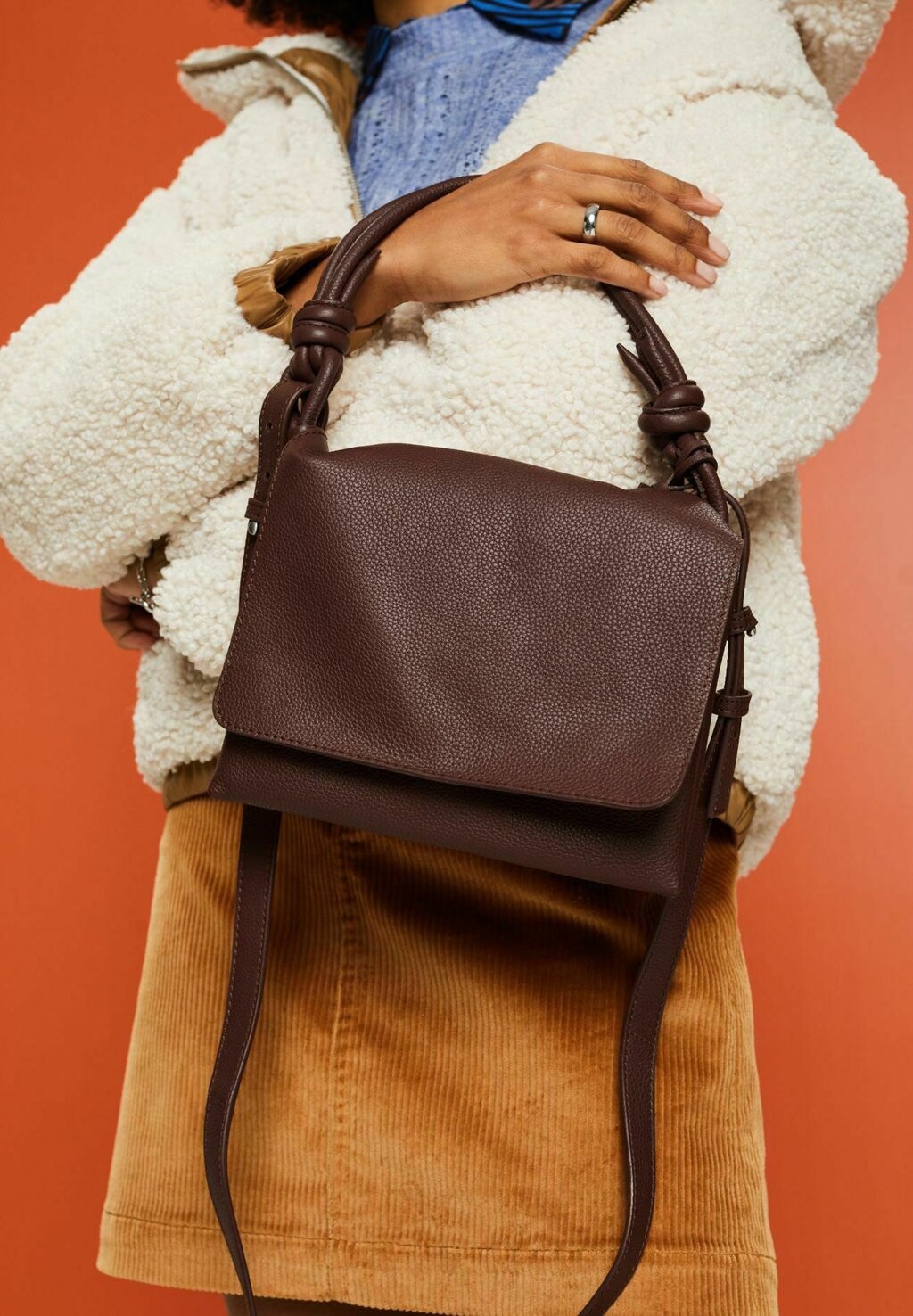 

Сумочка Esprit, цвет brown