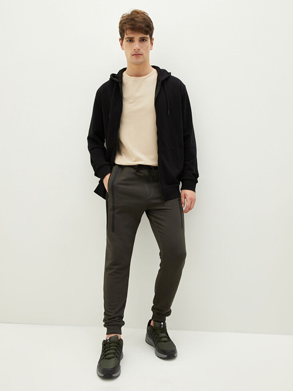 

Мужские спортивные штаны Slim Fit Jogger LCW Casual