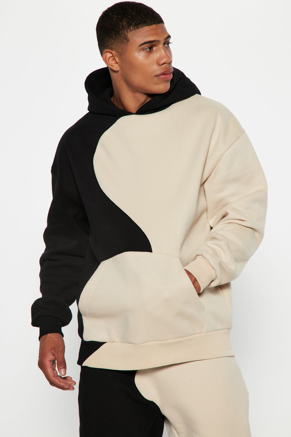 

Худи Fashion Nova 22024282, песочный