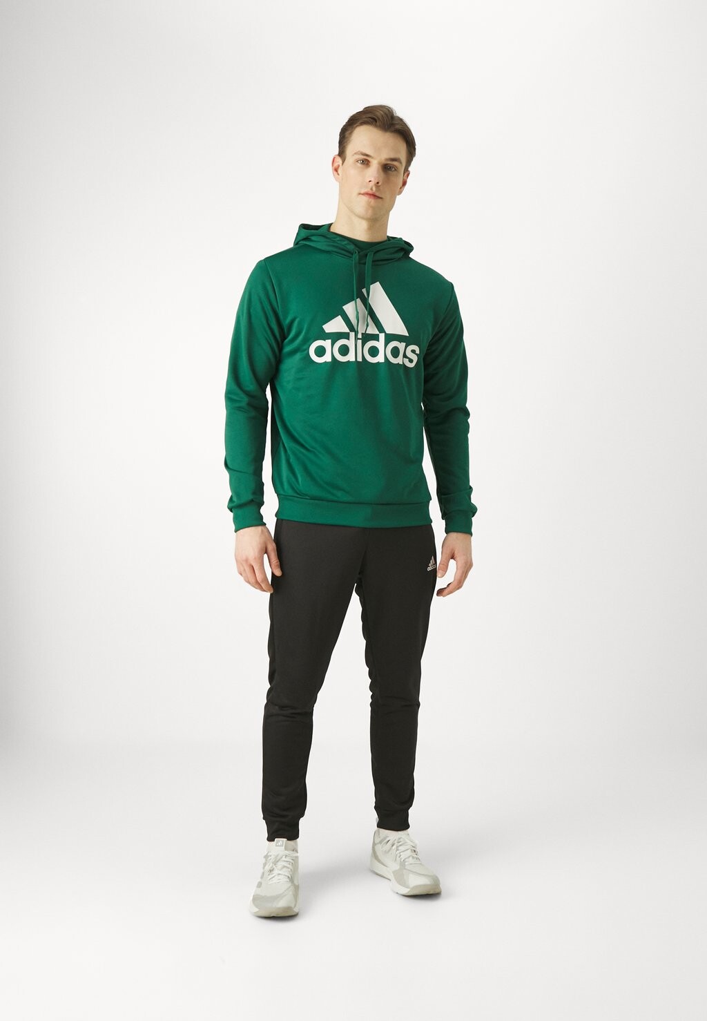 

Спортивный костюм HOODED TRACKSUIT adidas Sportswear, цвет collegiate green