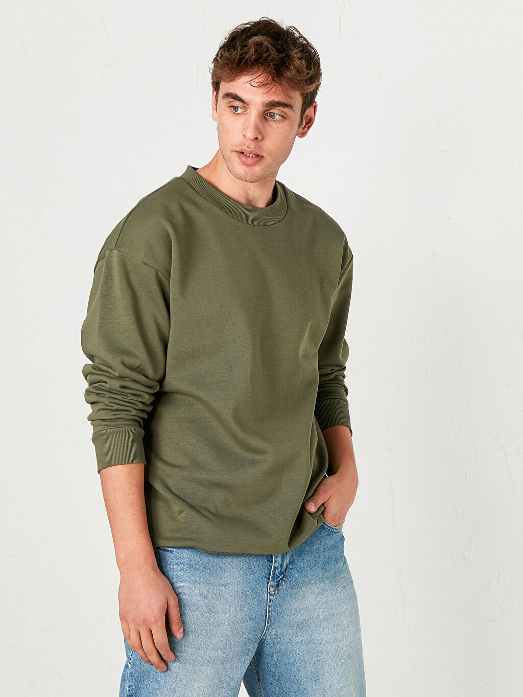 

Толстовка оверсайз с круглым вырезом LCW Casual