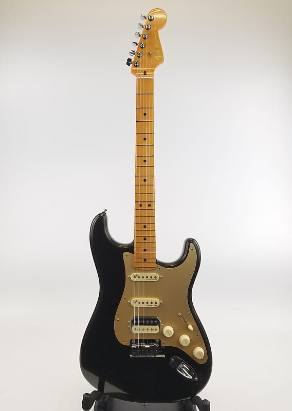 

Fender American Ultra Stratocaster HSS Maple Neck 2022 - техасский чай