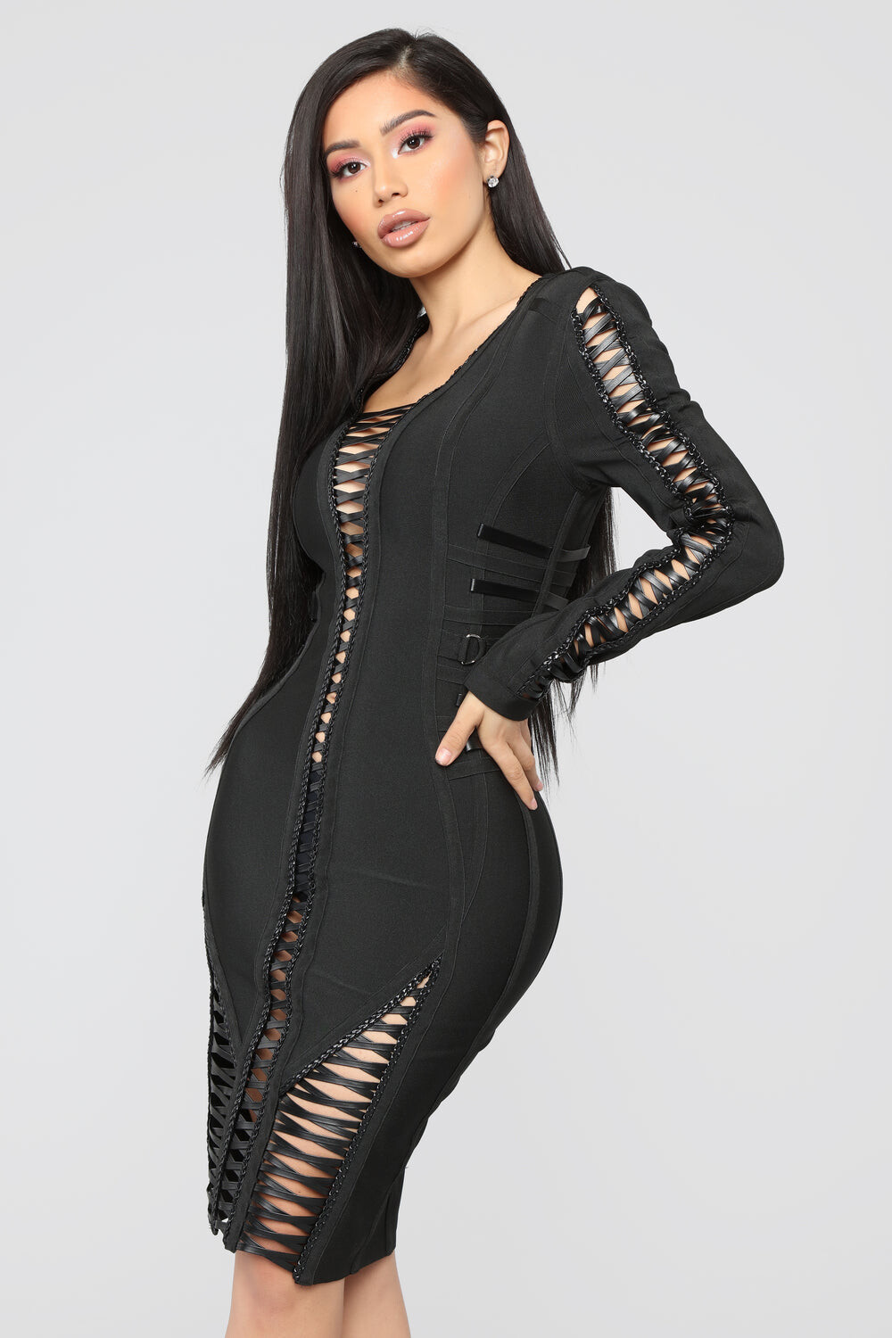 

Платье Fashion Nova K44322, черный
