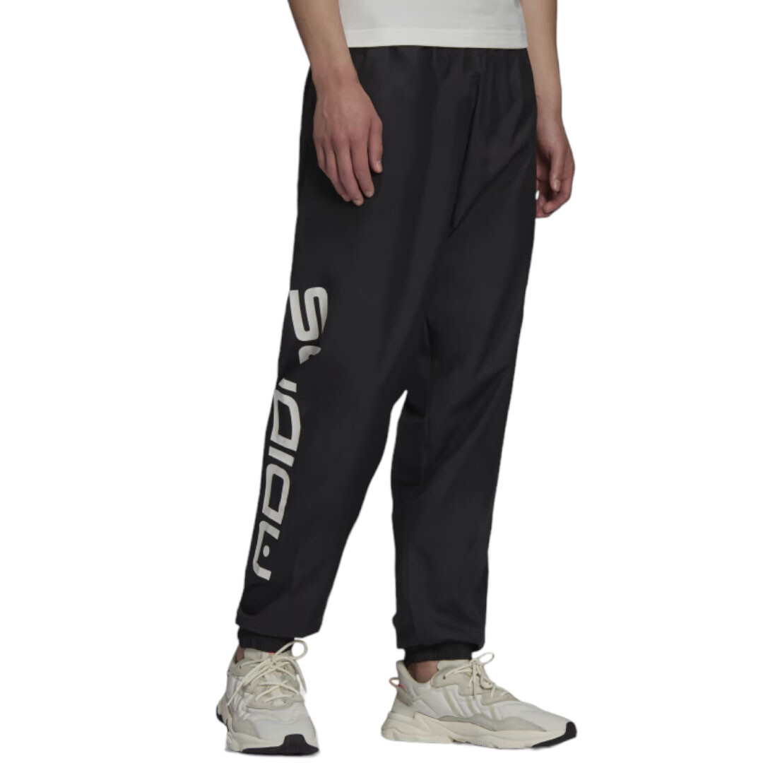 

Спортивные брюки Adidas Originals Graphics Symbol, черный