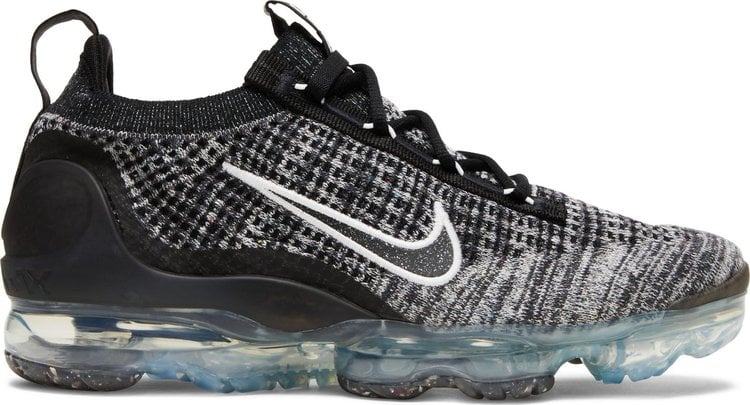 

Кроссовки Nike Wmns Air VaporMax 2021 Flyknit 'Oreo', черный