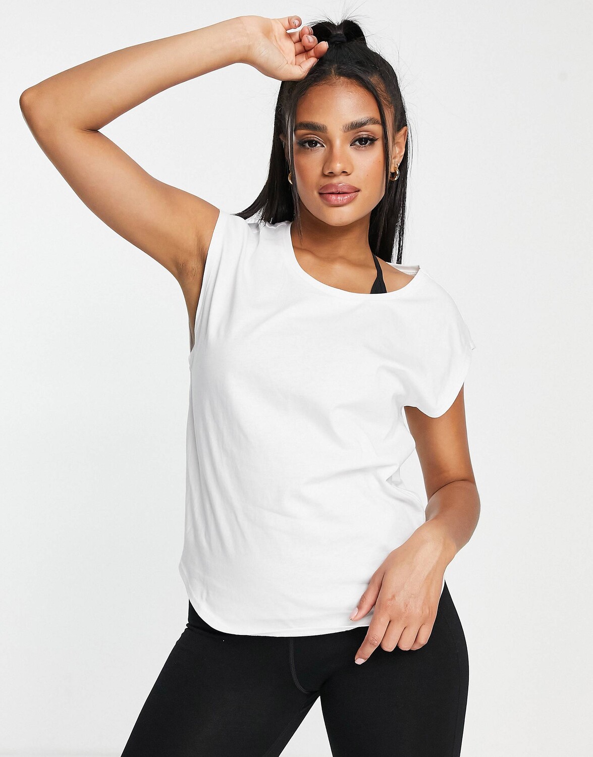 

Футболка с круглым вырезом ASOS 4505, Коричневый
