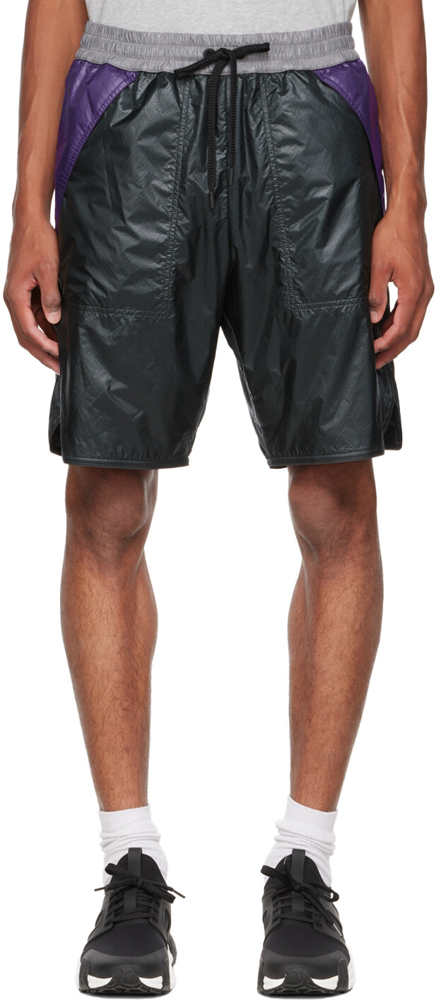 

Черные утепленные шорты Moncler Grenoble