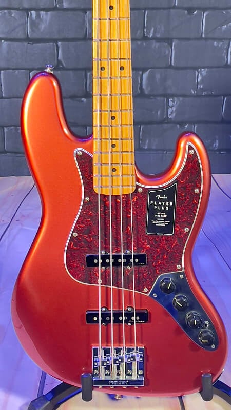 

Fender Player Plus Active Jazz Bass 2022 Aged Candy Apple Red