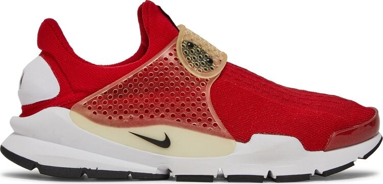 Nike on sale dart red