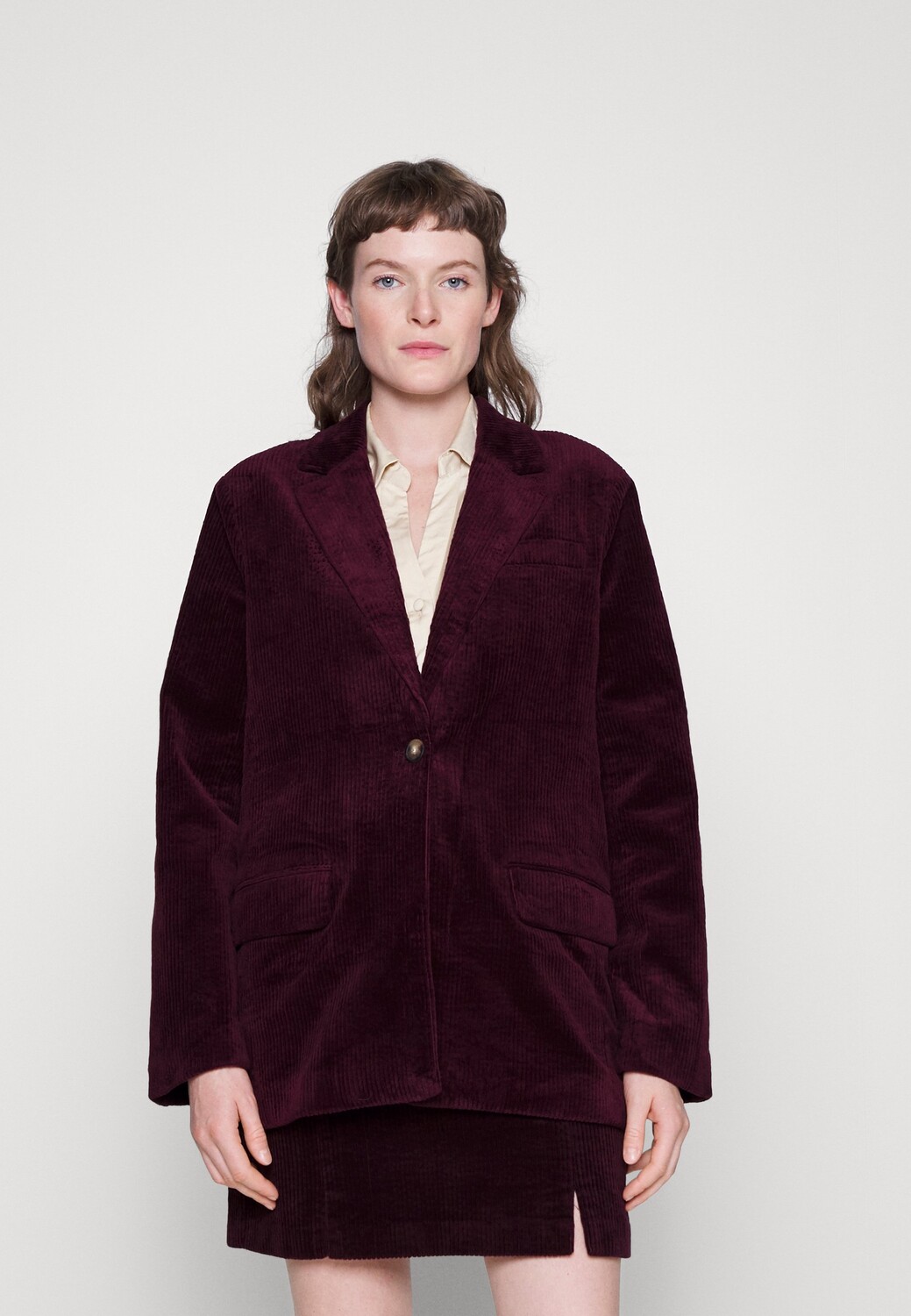 

Пальто короткое Moss Copenhagen, винный