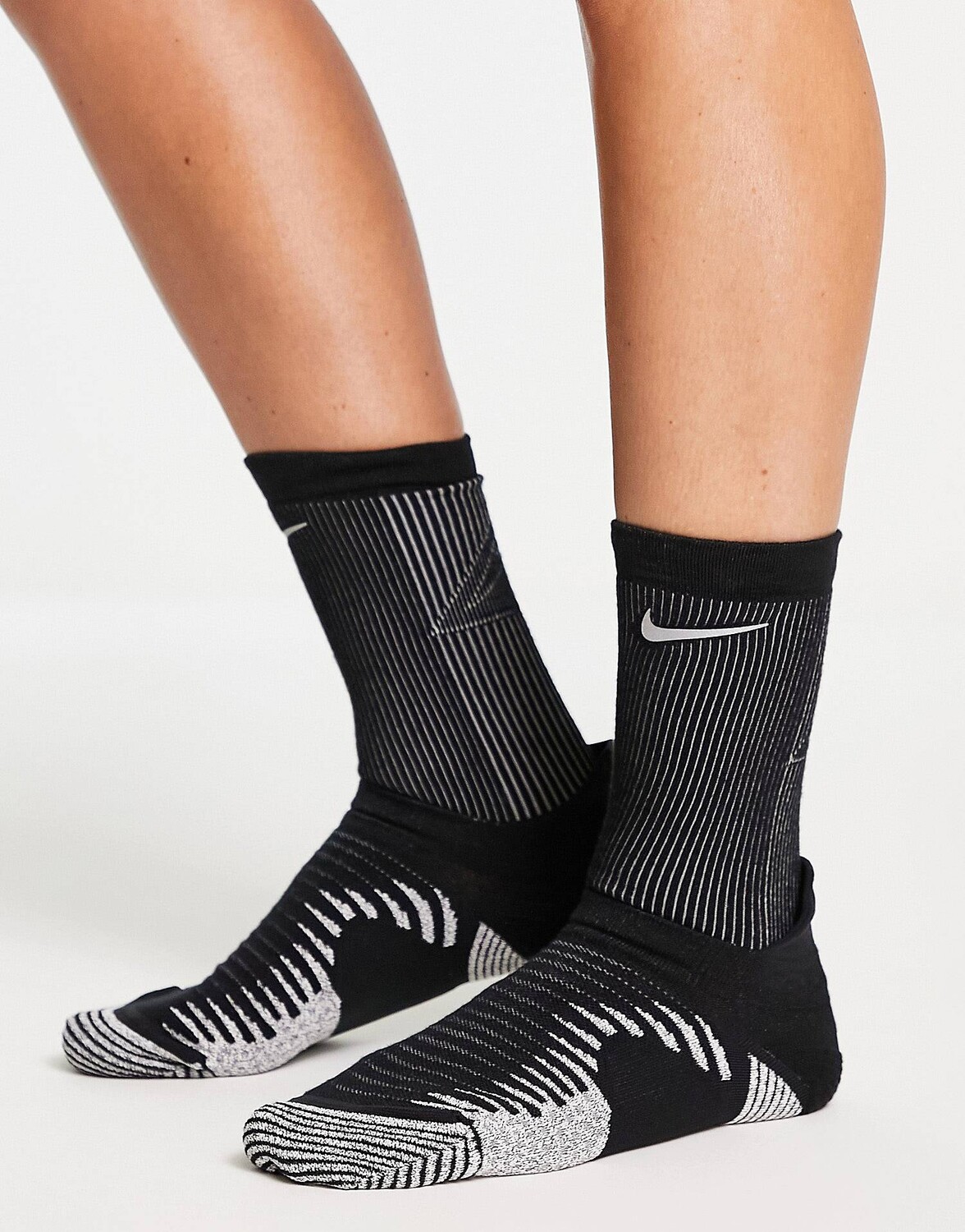 

Черные носки Nike Running Trail