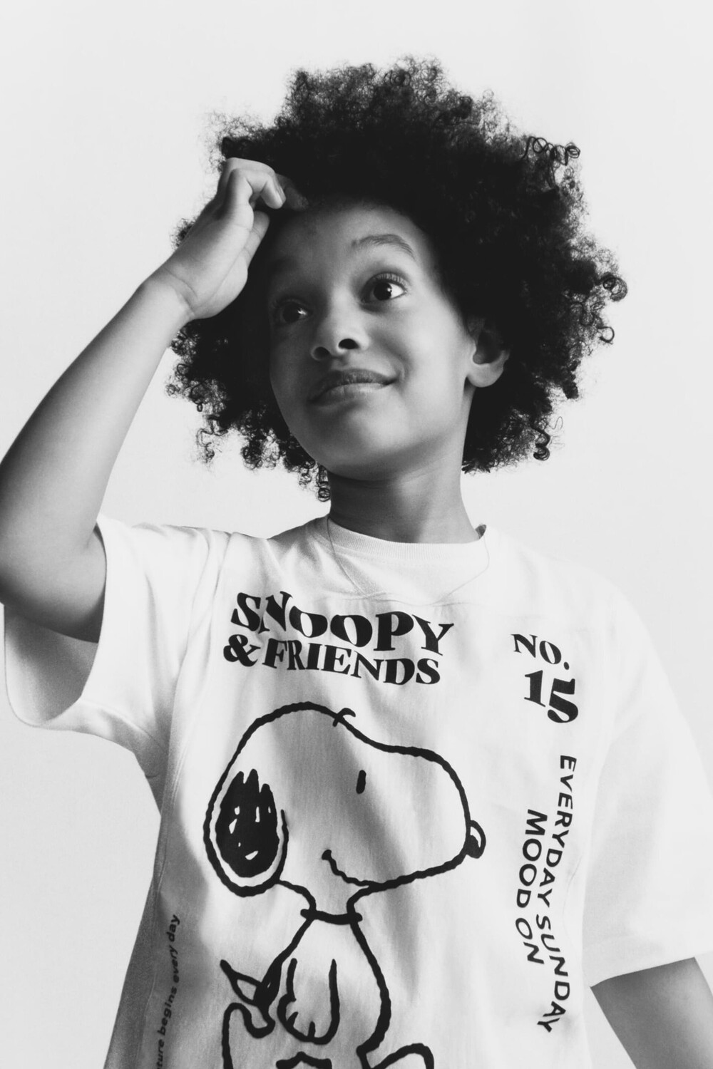 

Футболка snoopy peanuts с нашивкой ZARA, устричный белый