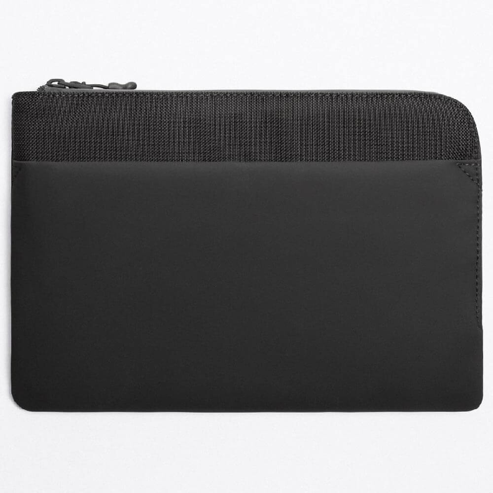 

Клатч Zara Rubberised, черный