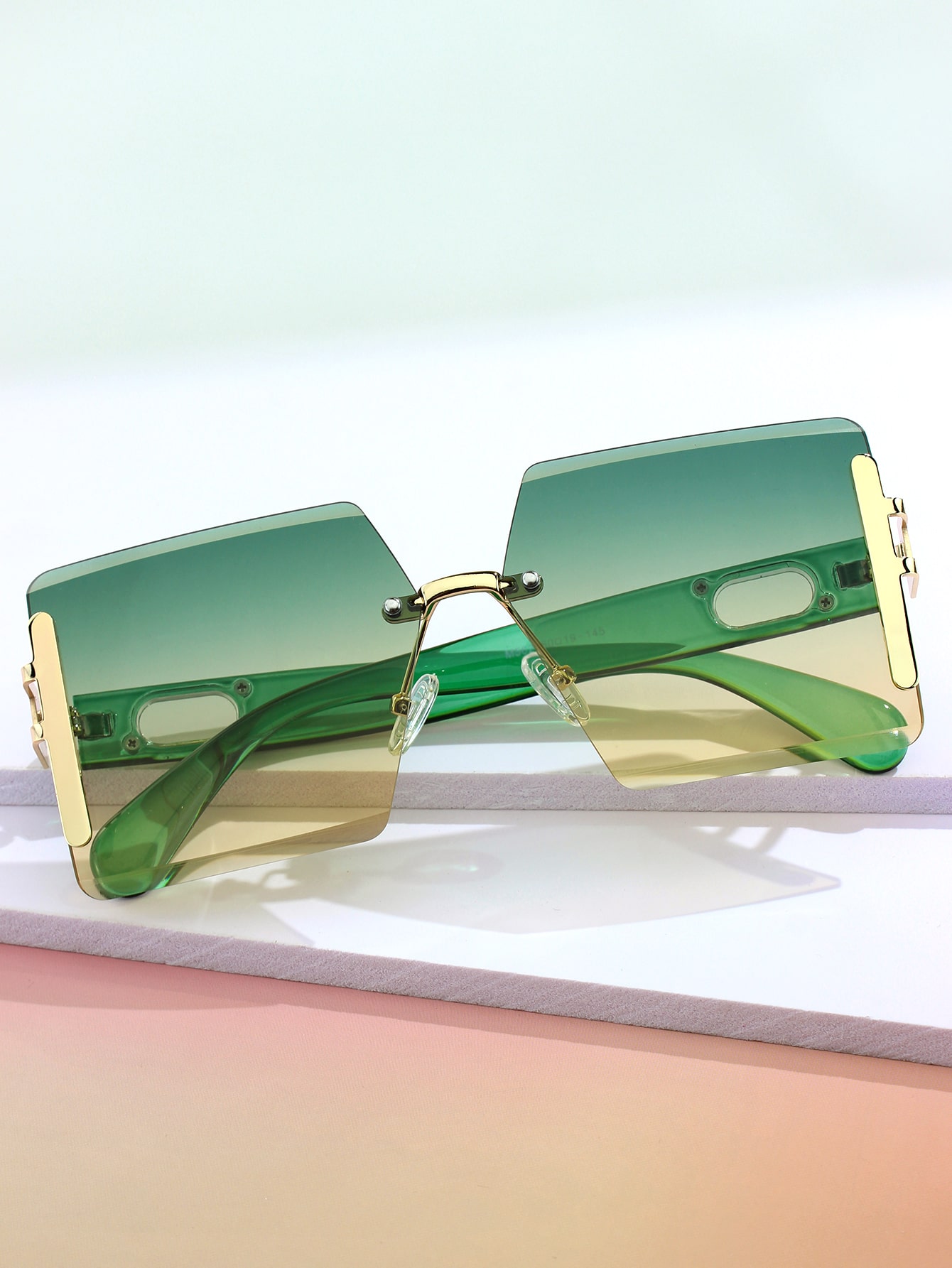 1 шт. Женские элегантные модные солнцезащитные очки в металлической квадратной оправе для отпуска