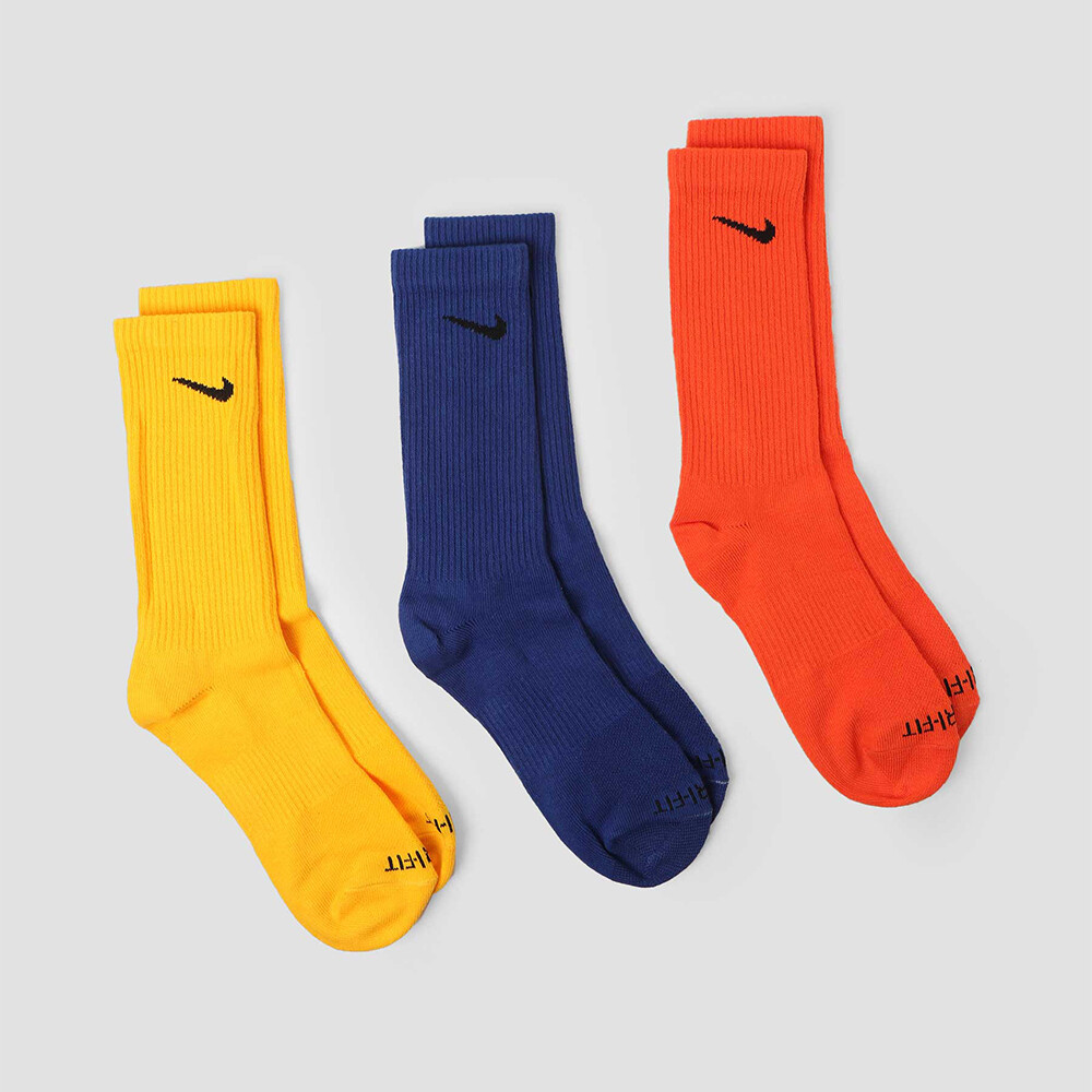 

Носки Nike Everyday Plus Lightweight Dri-FIT, 3 пары, жёлтый/синий/оранжевый