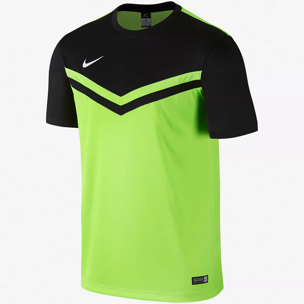 

Футболка Nike, зеленый/черный