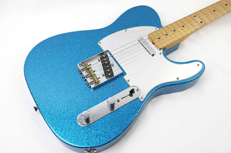 

Телекастер Fender J Mascis Signature - Bottle Rocket Blue Flake J Mascis Signature Telecaster