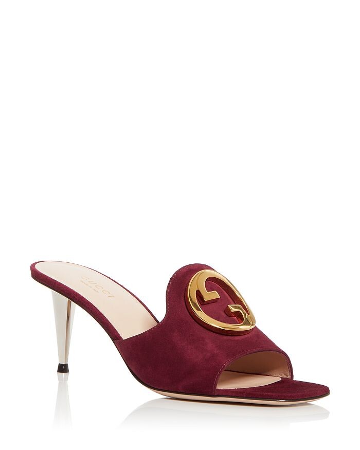 

Женские шлепанцы с логотипом Gucci