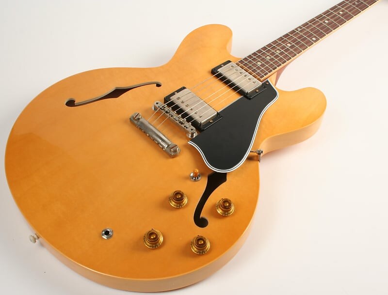 

Gibson Custom Shop 1959 ES-335 Reissue Vintage Natural Ultra Light Aged SN A921171 1959 ES-335 Reissue Vintage Natural - Ultra Light Aged NH