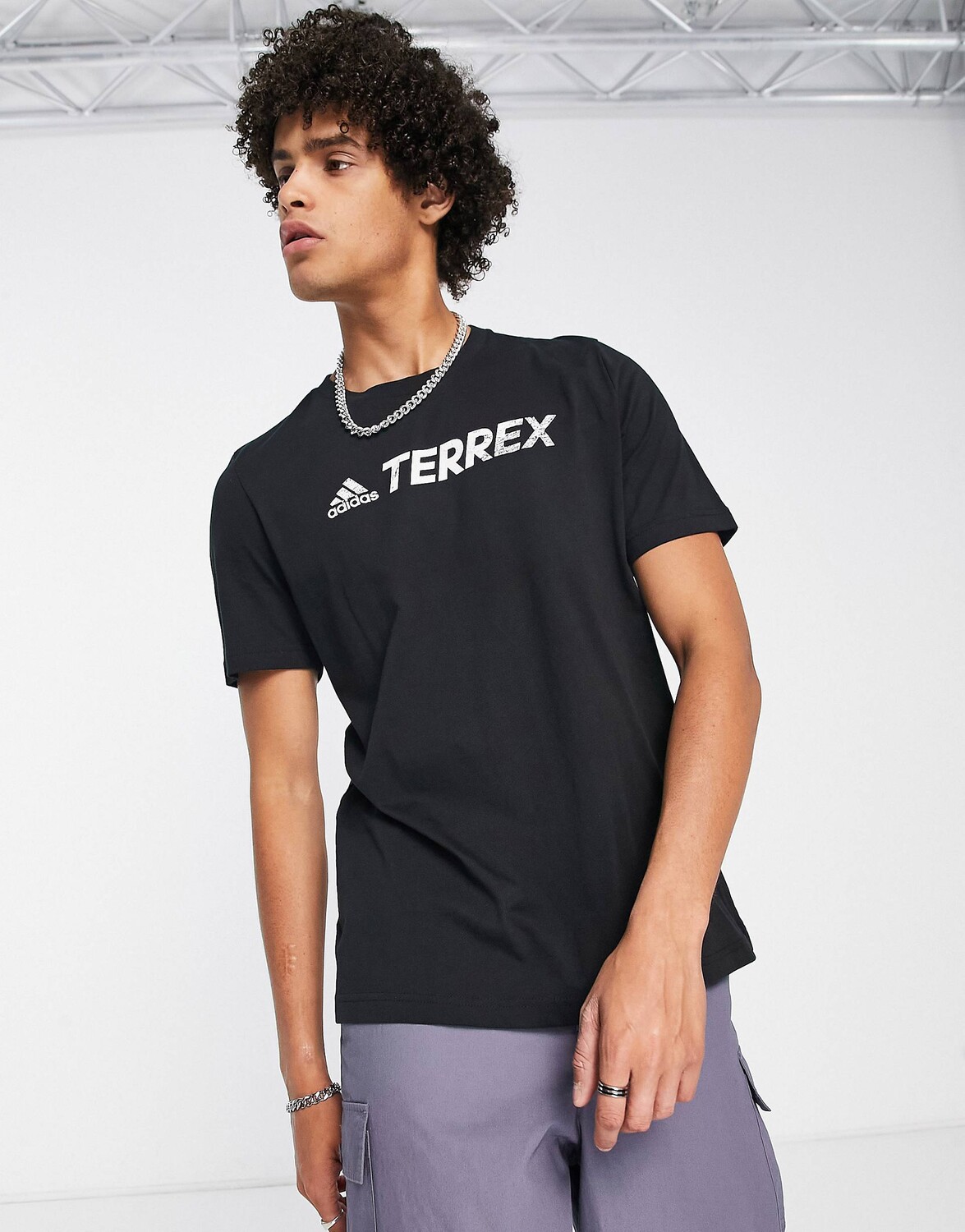 

Черная футболка с логотипом adidas Outdoor Terrex