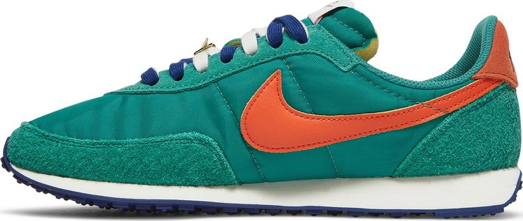 Nike air waffle store trainer green