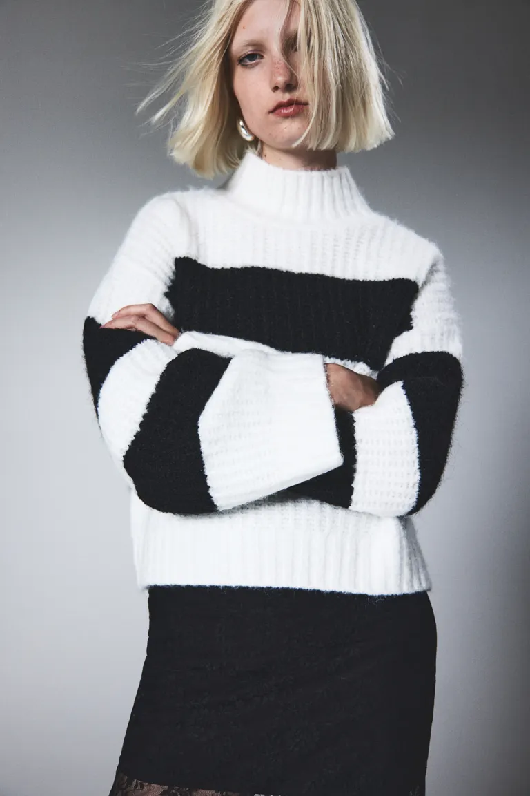 

Свитер H&M, черный